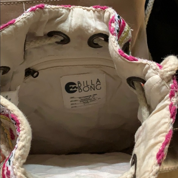 Billabong super cute hobo bag!!! - Picture 3 of 3